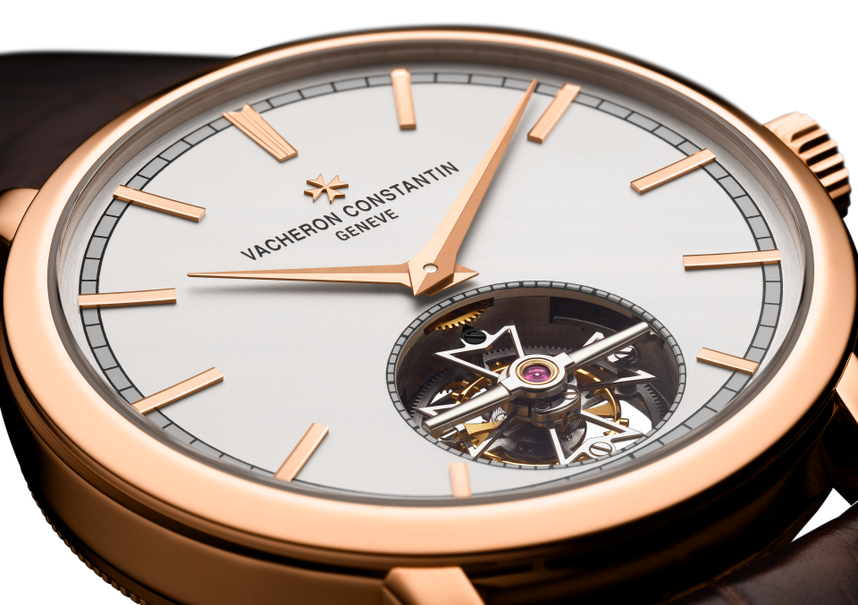 Alternative view - Ambiance product photo - Watch - Traditionnelle tourbillon - 41 mm Pink Gold with Alligator leather strap
