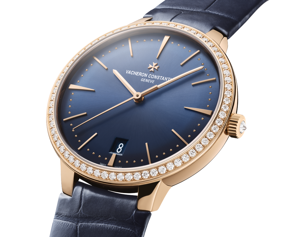 3/4 view - Packshot - Watch - Patrimony self-winding - 36.5 mm Pink Gold with Alligator leather strap