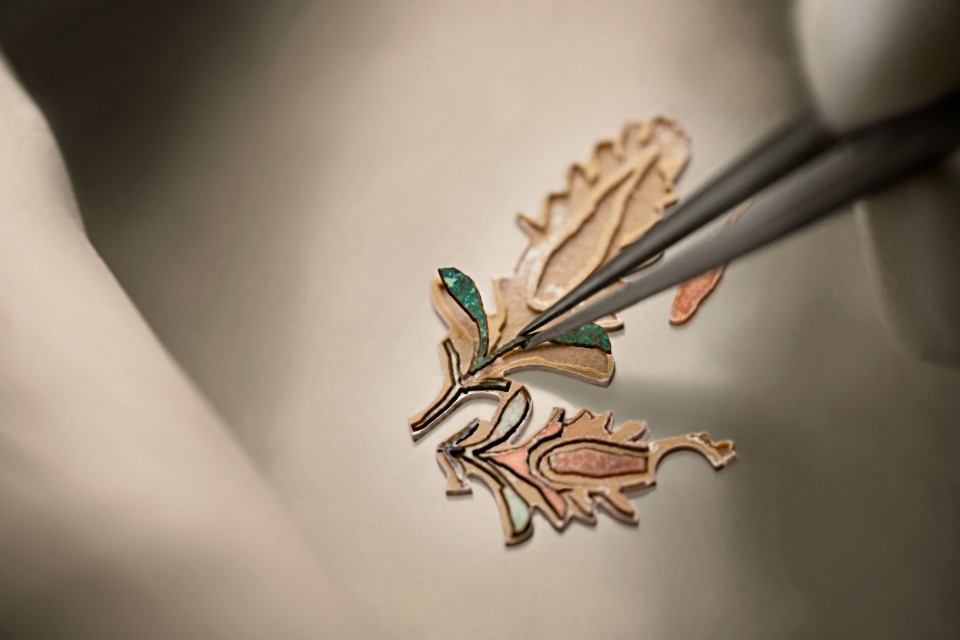  - 品牌形象 - 腕表 - Métiers d'Art艺术大师系列致敬伟大文明腕表 – 台伯河神像 - 42毫米 粉红金 隽永 鳄鱼皮 表带