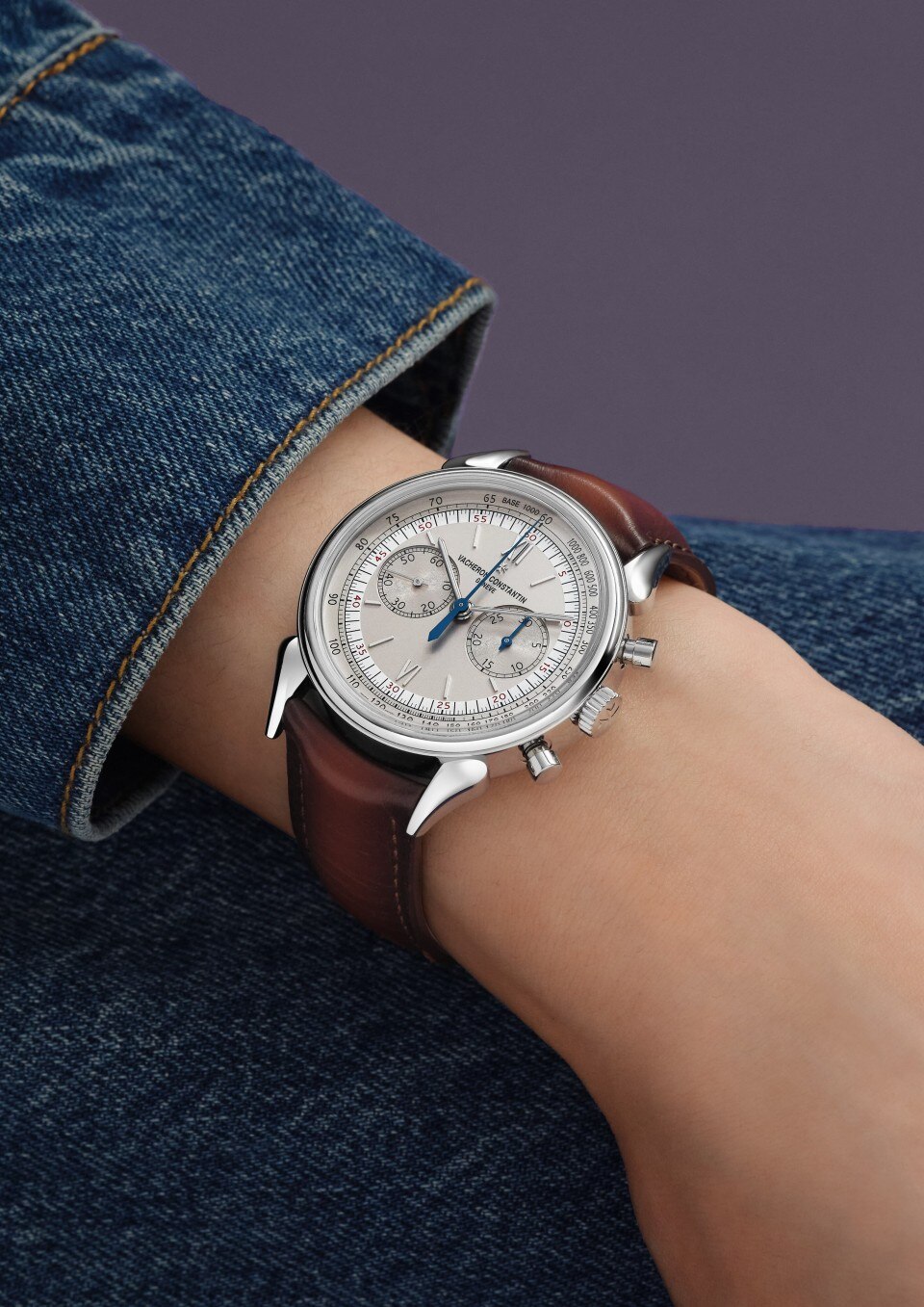- Lifestyle product photo - Watch - Historiques Cornes de vache 1955 - 38.5 mm Steel with Calfskin leather strap