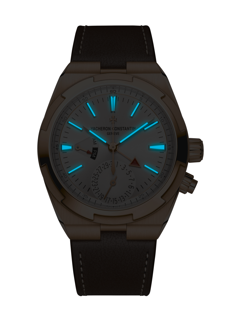 Night view - Image - Watch - Overseas dual time - 41 mm Pink Gold with Rubber, Grained calfskin leather straps