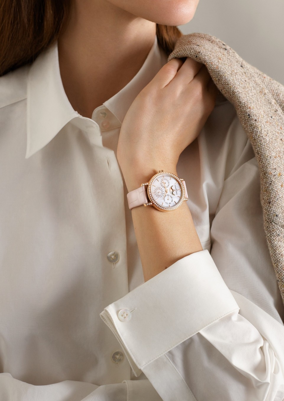 - Lifestyle product photo - Watch - Traditionnelle perpetual calendar ultra-thin - 36.5 mm Pink Gold with Alligator leather strap