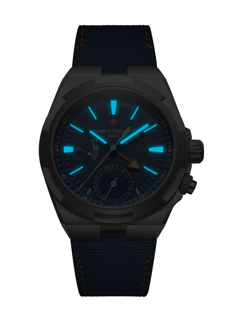 Night view - Image - Watch - Overseas dual time Cardinal Points - East - 41 mm Titanium with Rubber, Titanium straps