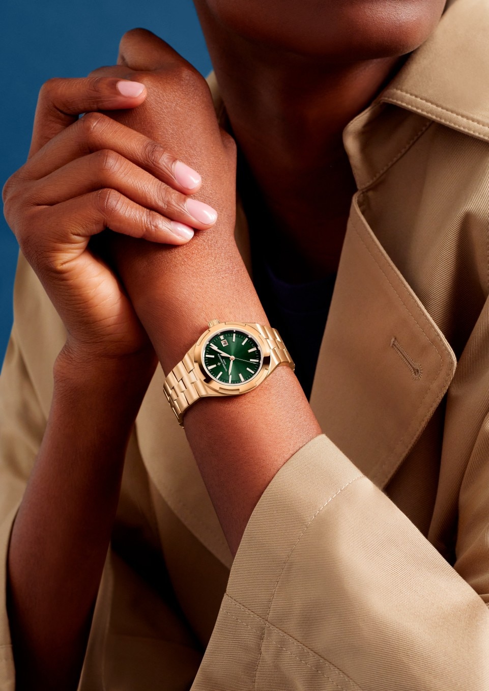 Alternative view - Image - Watch - Overseas self-winding - 34.5 mm Pink Gold with Rubber, Grained calfskin leather straps