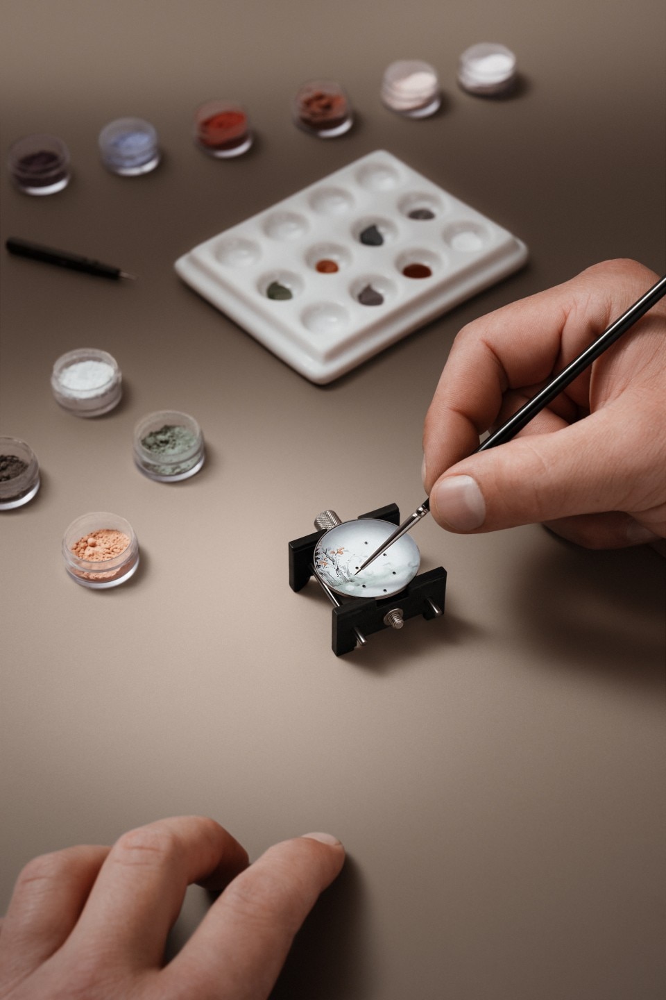 Alternative view - Image - Watch - Métiers d'Art The legend of the Chinese zodiac - year of the horse - 40 mm Platinum with Alligator leather strap