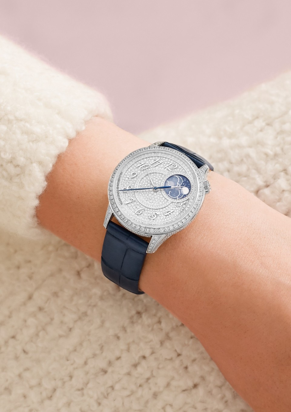 - Lifestyle product photo - Watch - Égérie moon phase - 37 mm White Gold with Alligator leather, Satin-effect calfskin leather straps