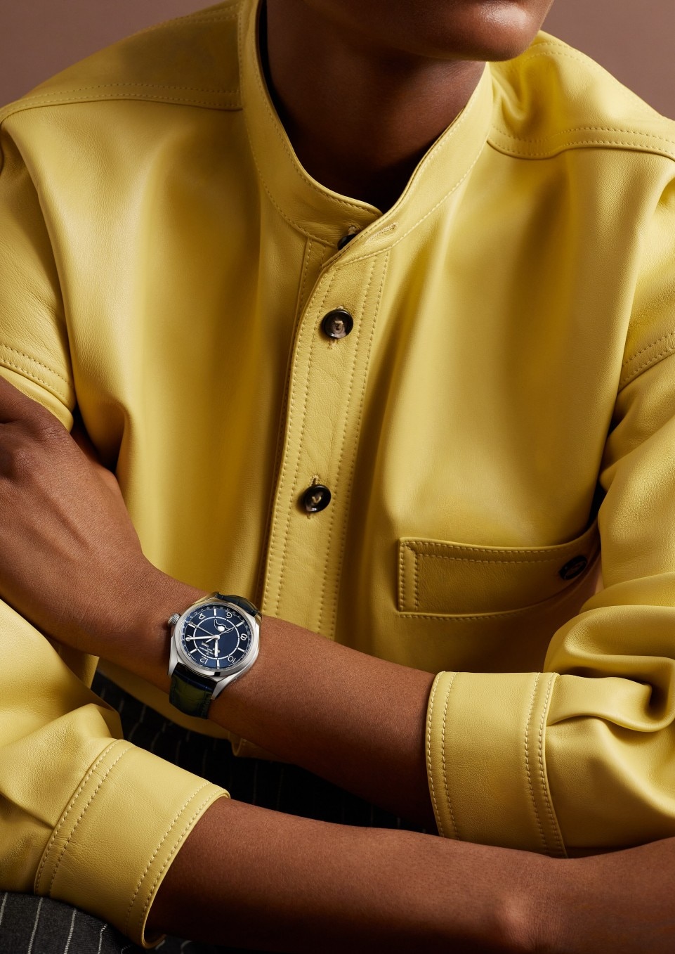 - Lifestyle product photo - Watch - Fiftysix complete calendar - 40 mm Steel with Alligator leather strap